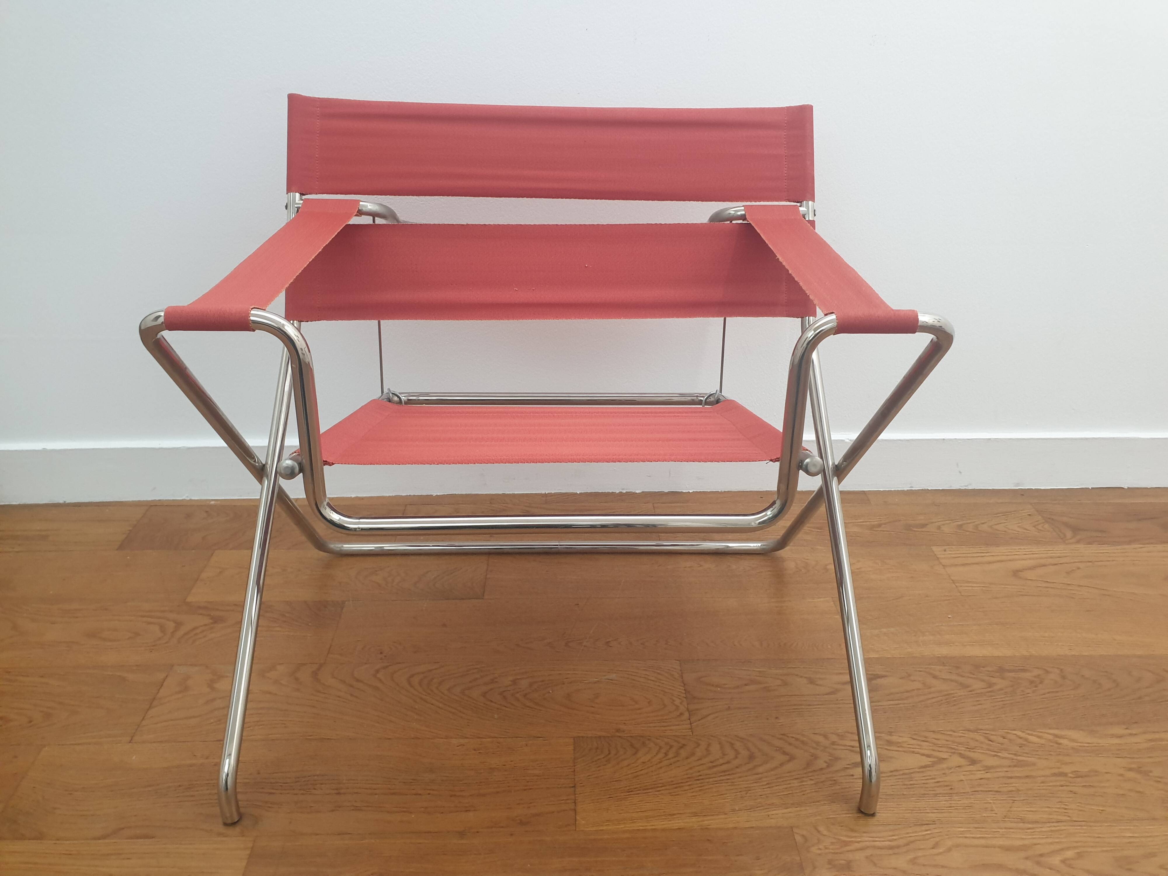 Pair of D4 folding armchairs by Marcel Breuer,  Tecta edition