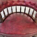 Pair of barrel chairs in turned wood and burgundy leather – Productio