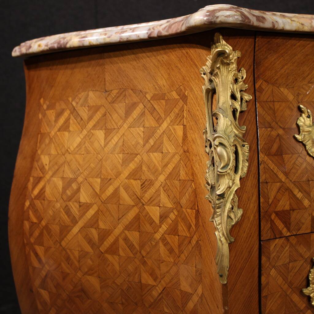 Commode française incrustée du XXe siècle avec plateau en marbre