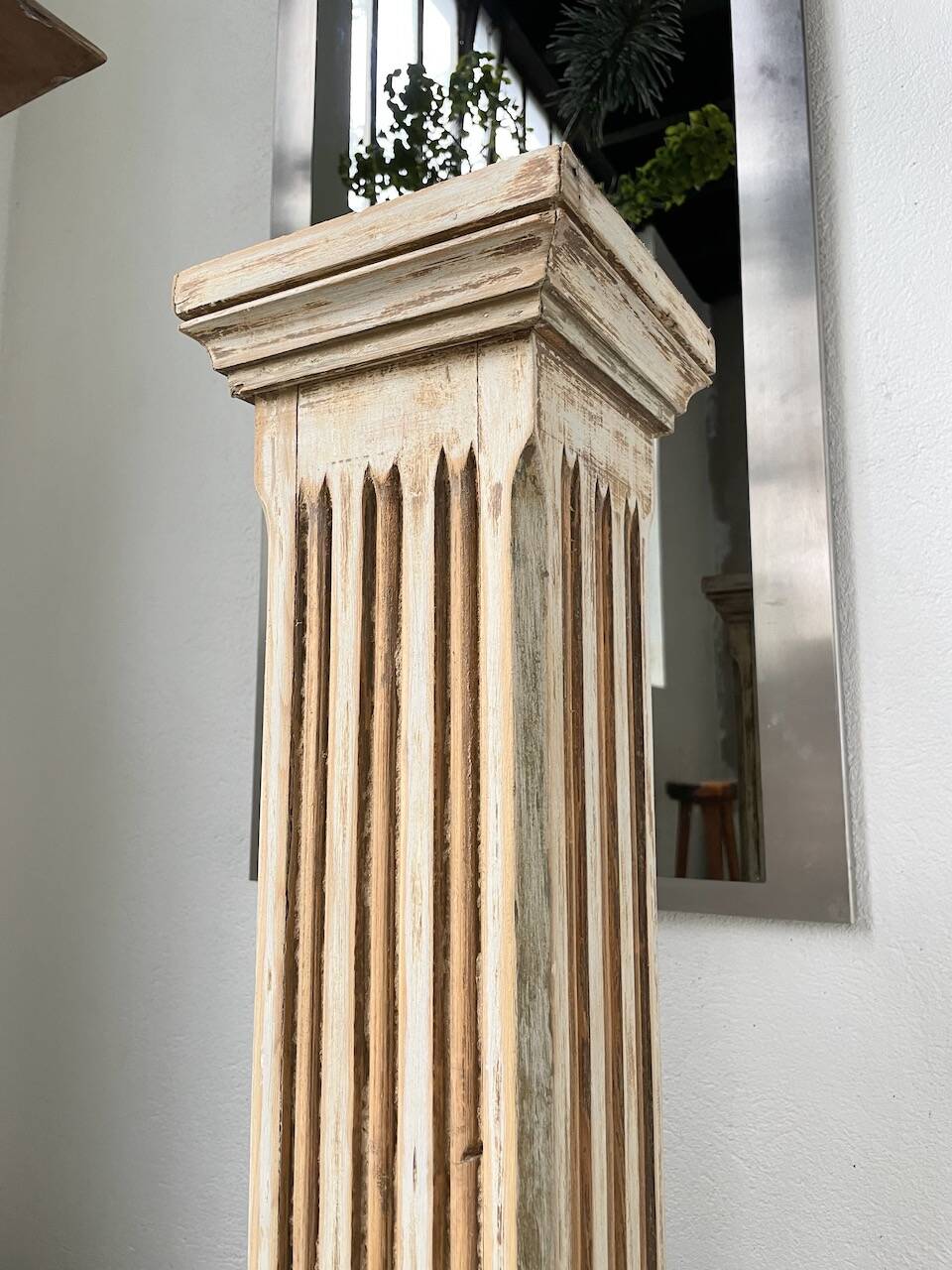 Wooden pedestal column 1900