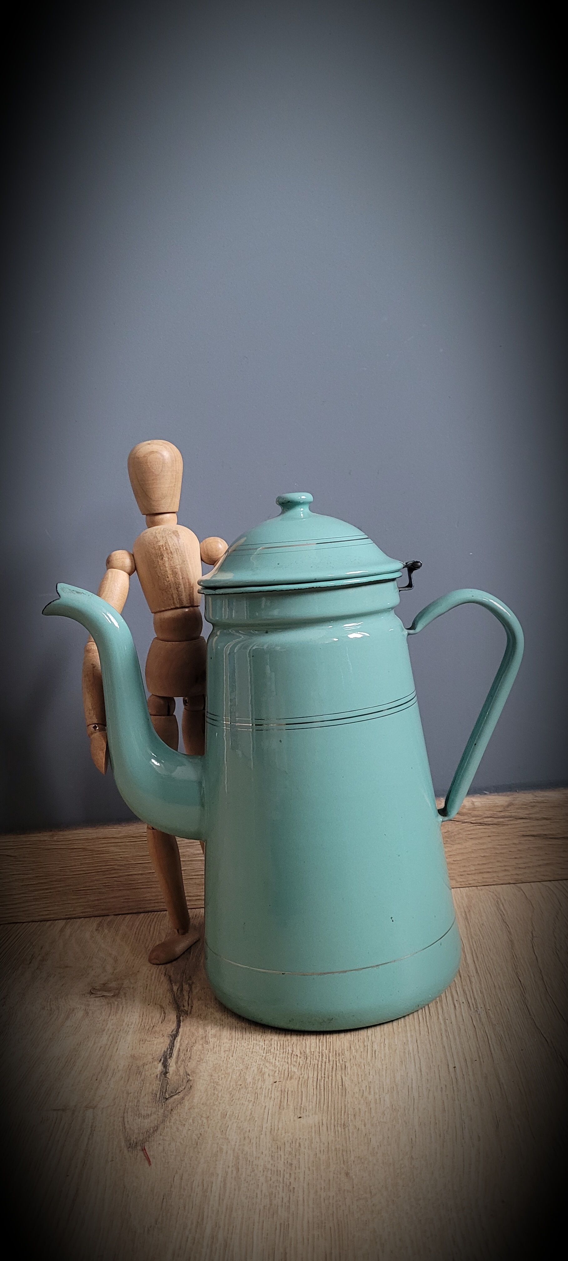 Green enamelled coffee maker lineage