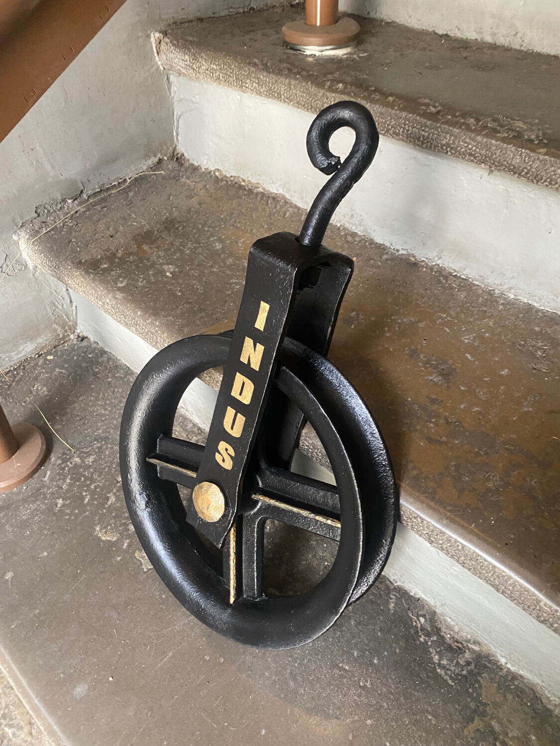 Industrial metal pulley