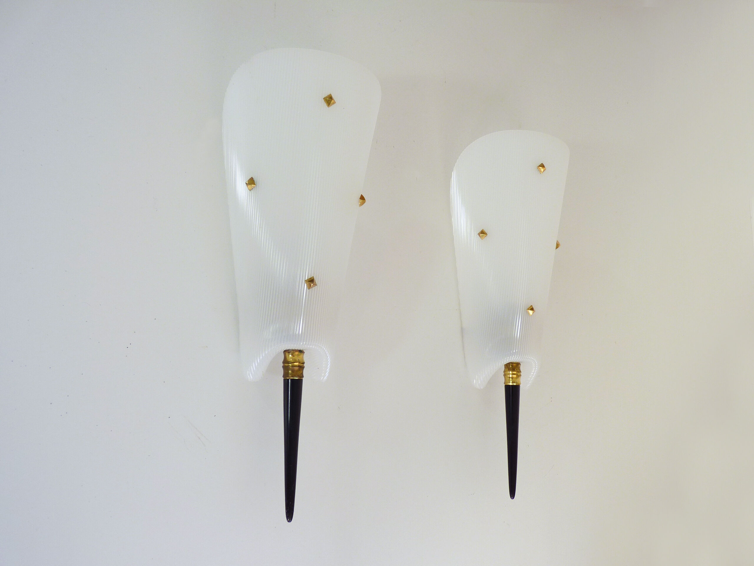 Pair of brass and plexiglass rockabilly rockabilly wall light