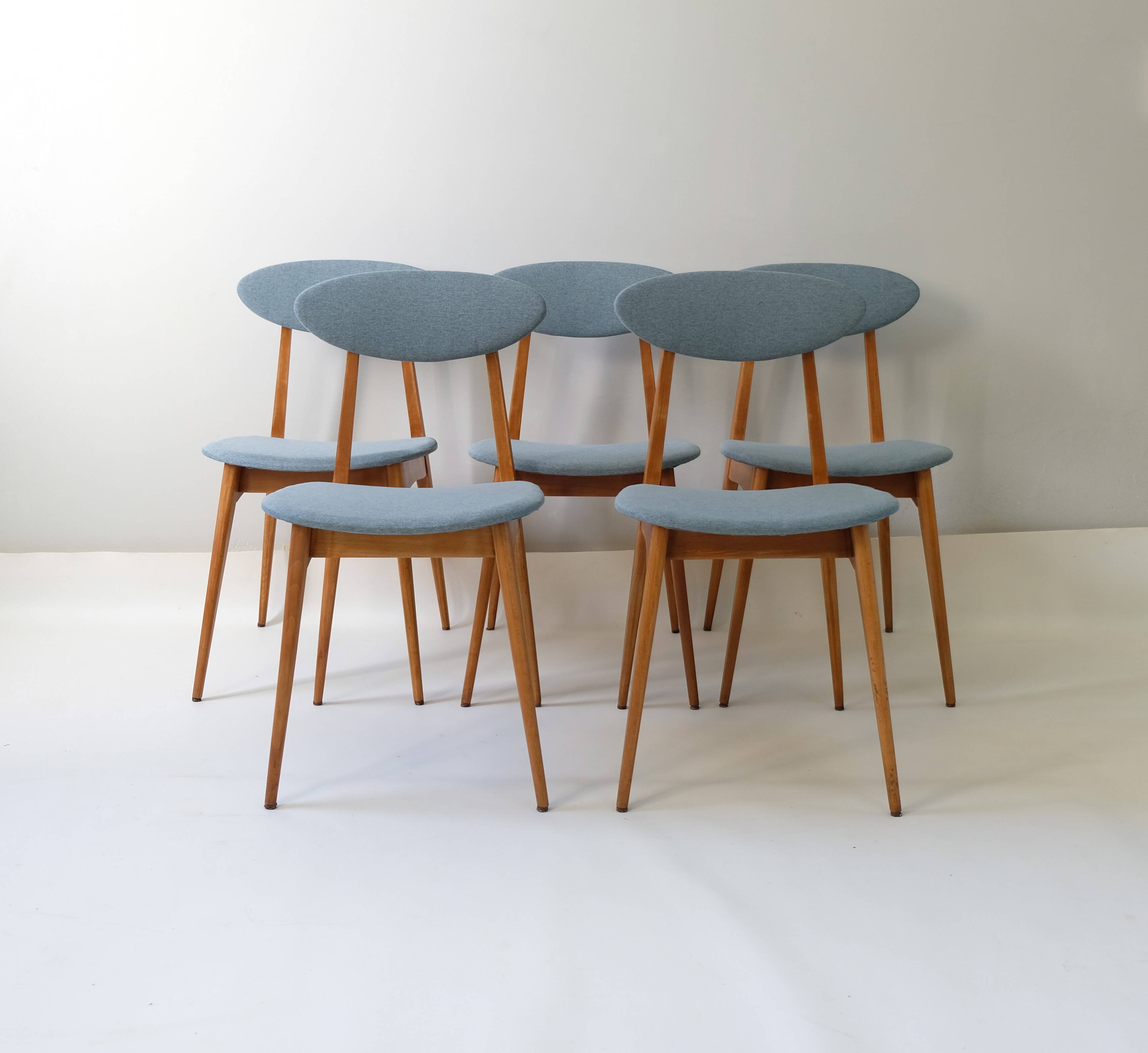 Set of 5 chairs