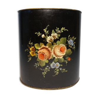 Napoleon style sheet metal basket 3 floral decoration