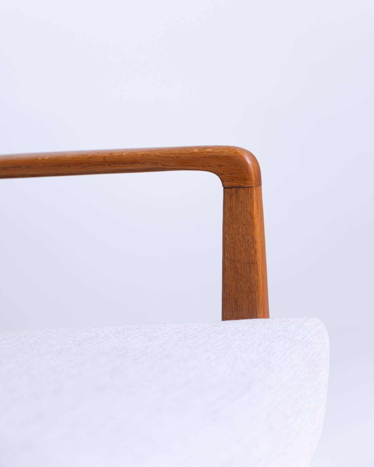 Paire de fauteuils en chêne scandinave, années 1960