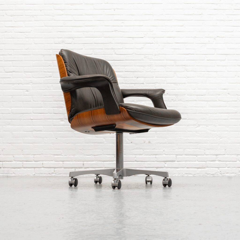 Chaise de bureau de direction des années 1970