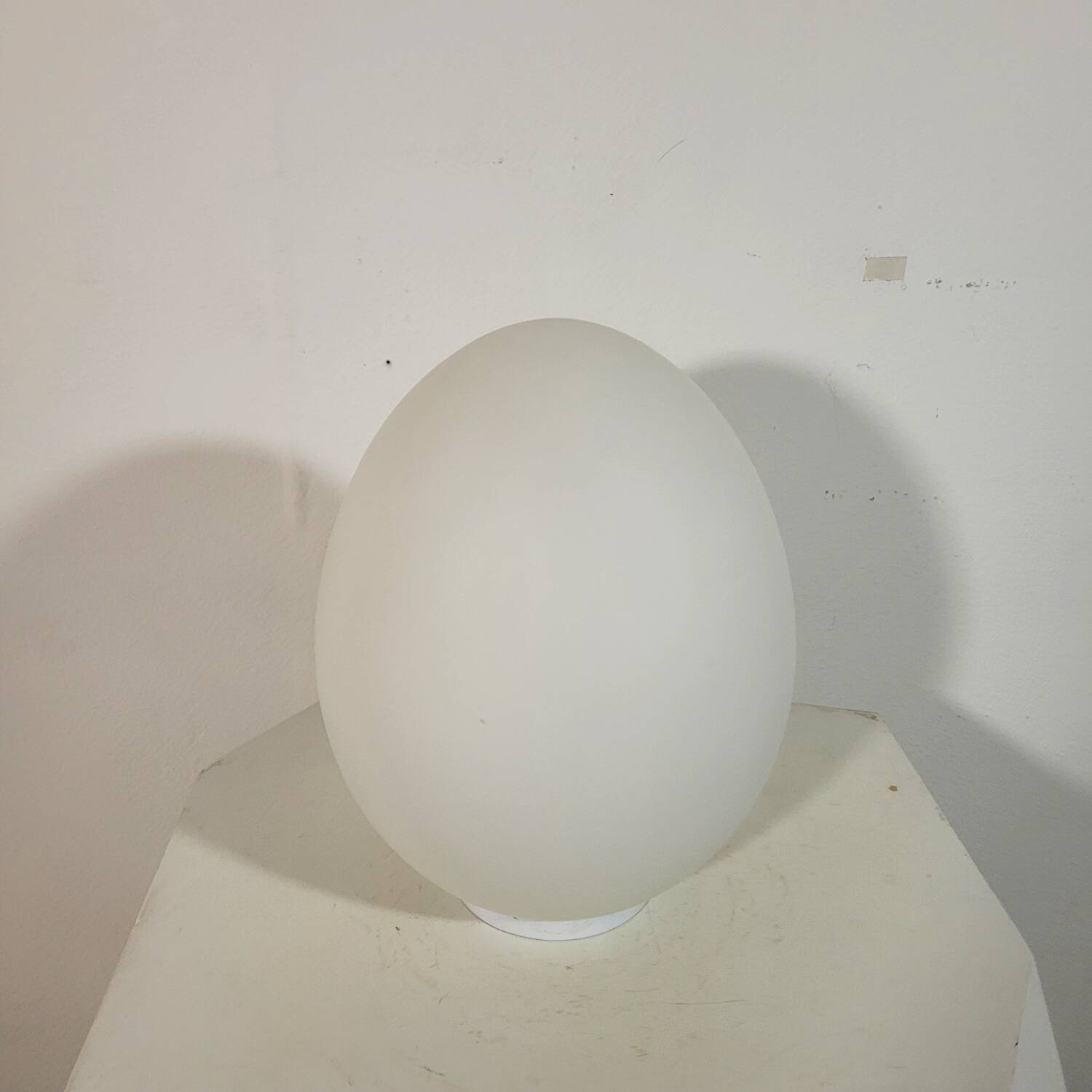 Vintage egg lamp in white opaline