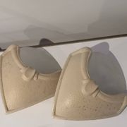 Pair of Art Deco corner wall lights in plaster and acid-etched glass, 1930s.