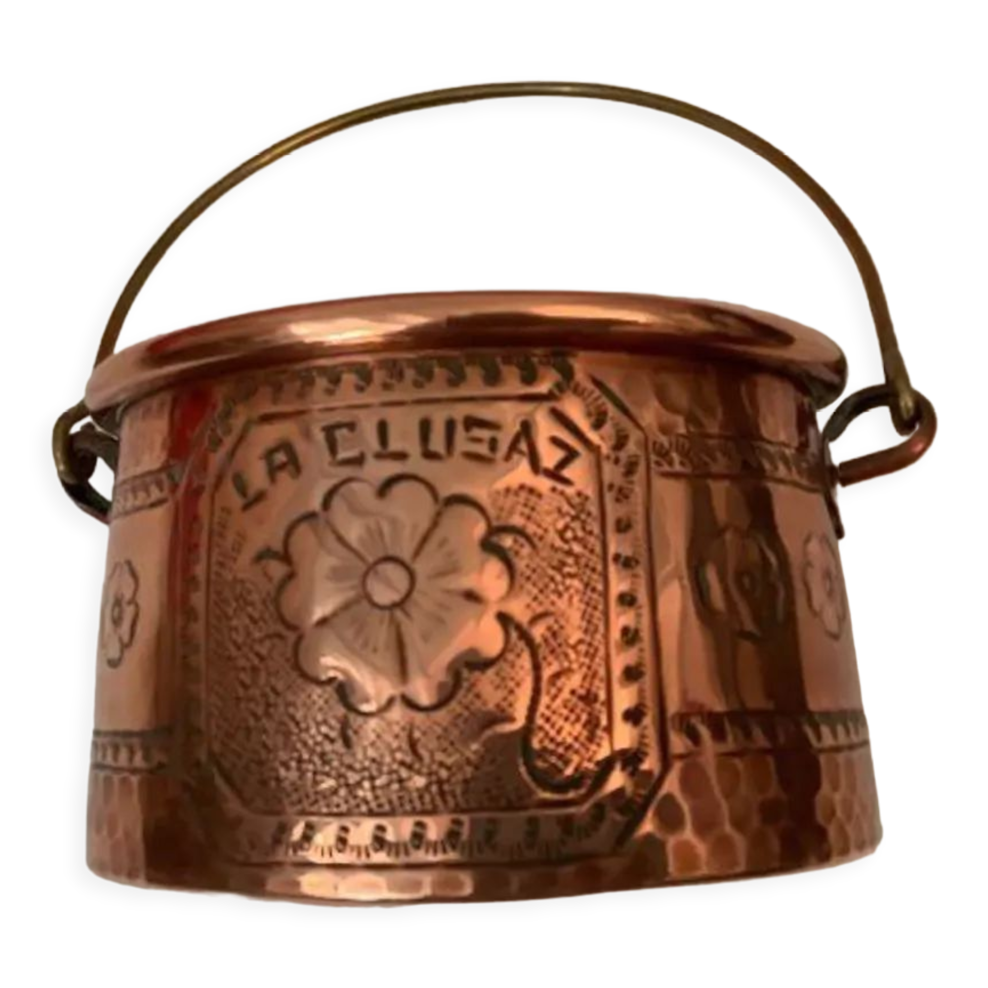 Red copper cauldron