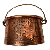 Red copper cauldron