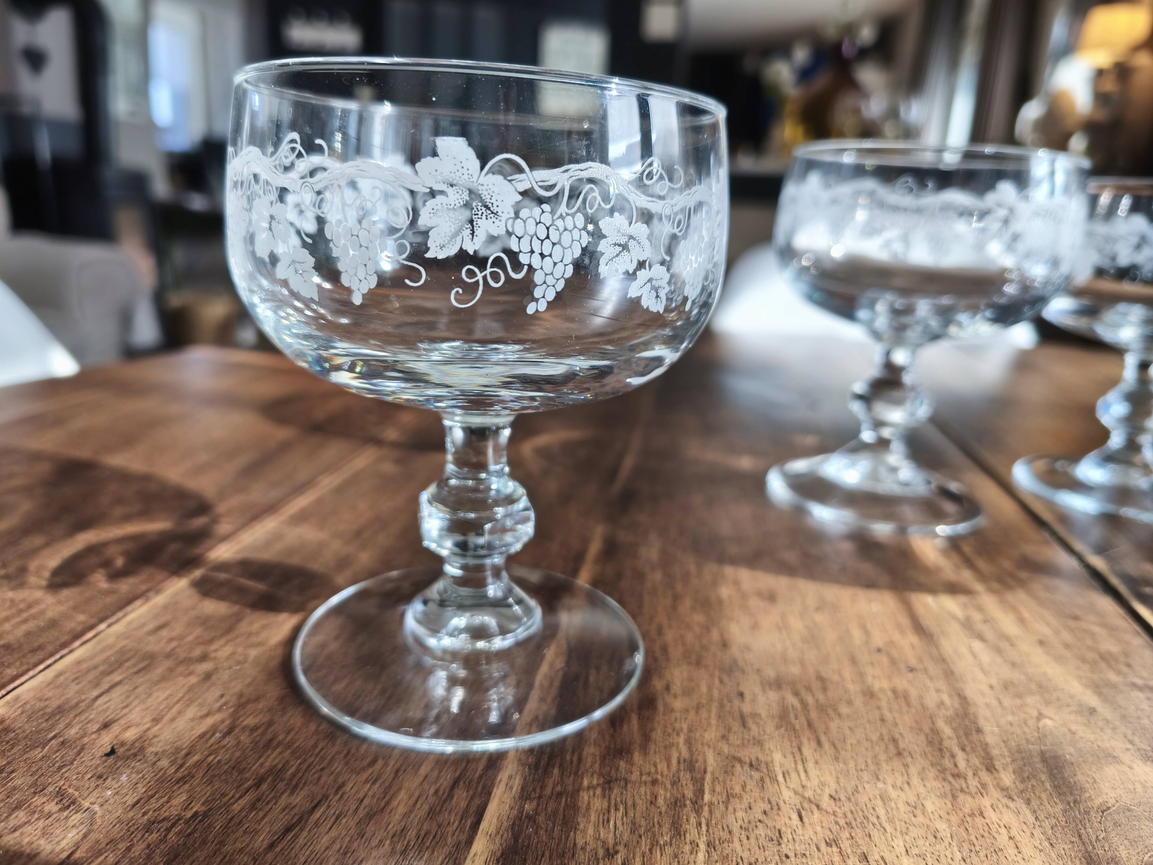 Set of 6 vintage glass champagne glasses with grape cluster filigree