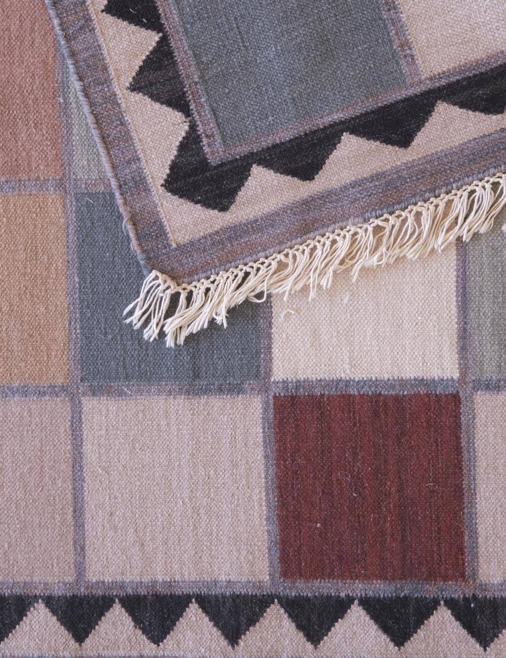 Tapis Kilim vintage à carreaux