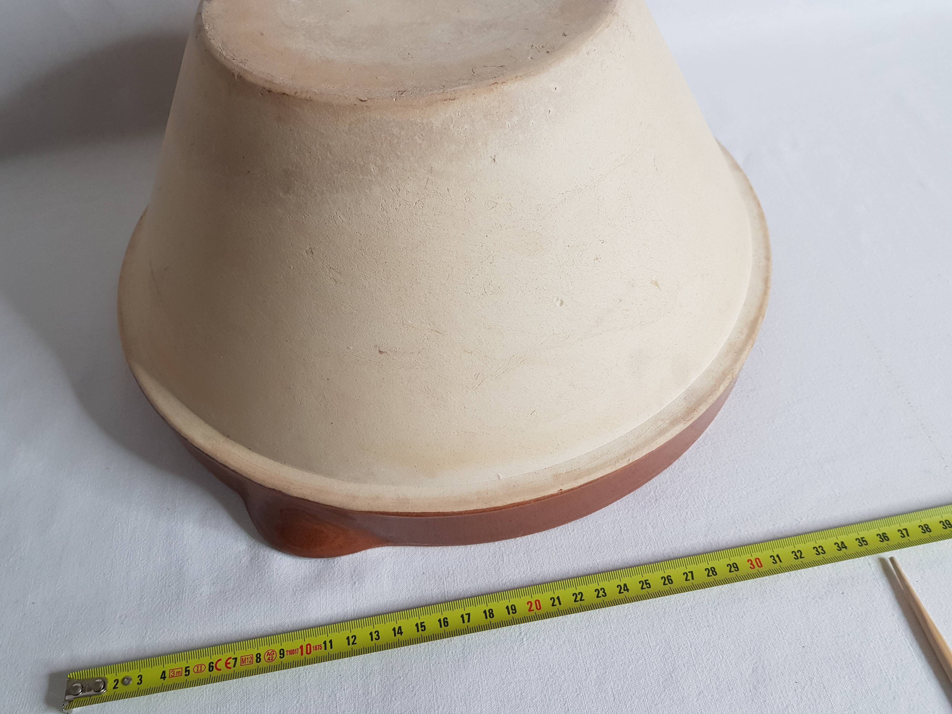Large verned sandstone bowl or terrine with spout