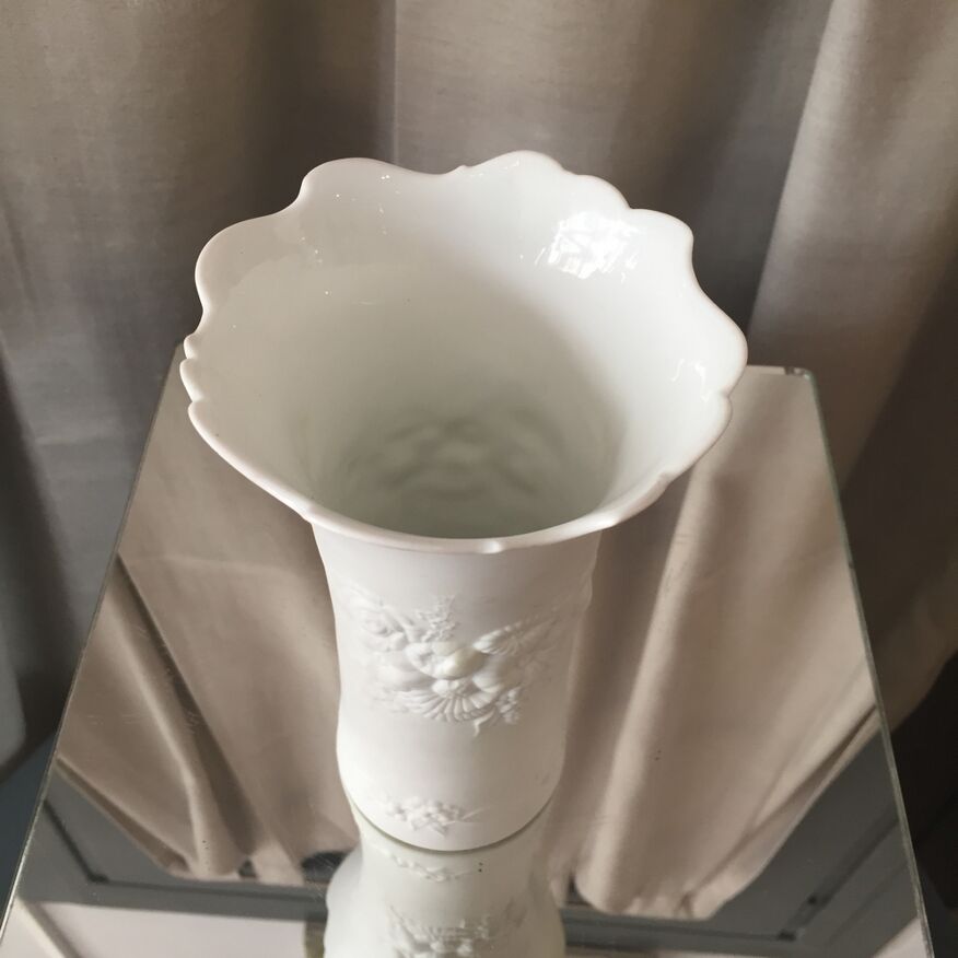 Vase biscuit et porcelaine M Frey kaiser germany | Selency