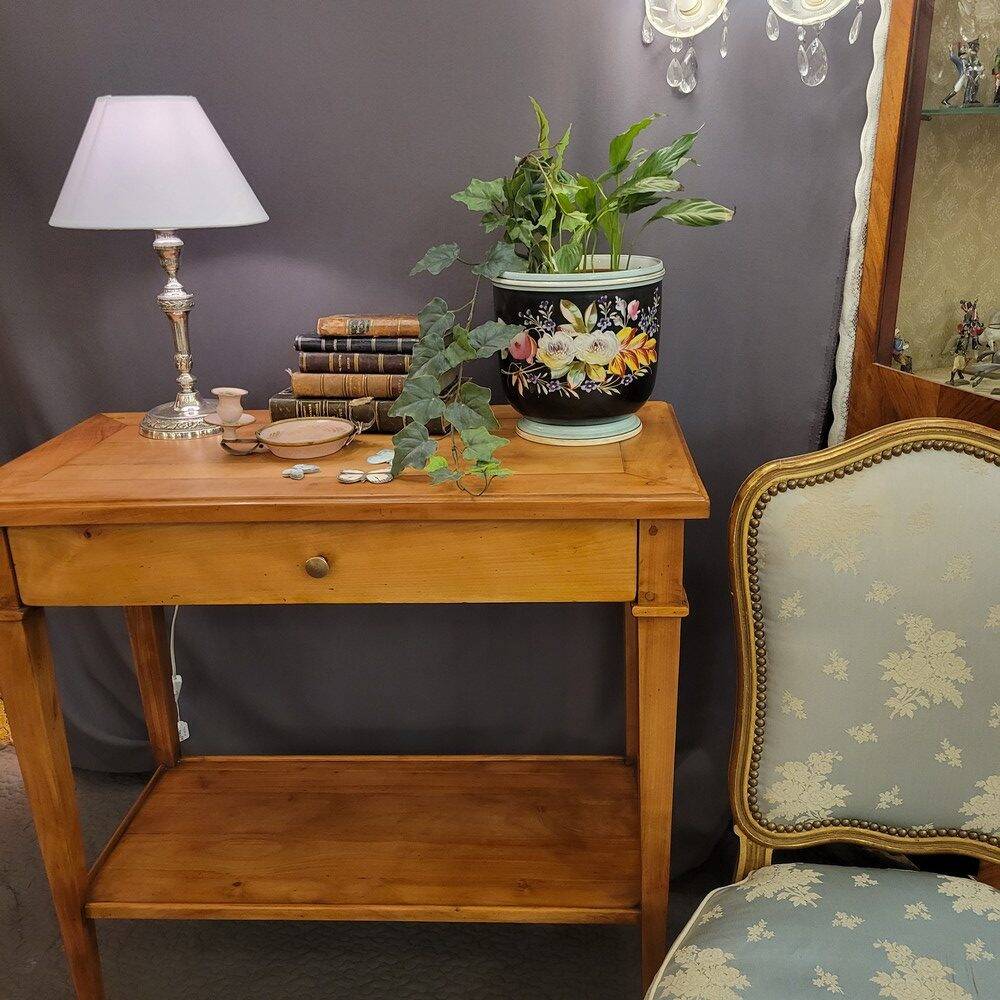 Rolling serving cart