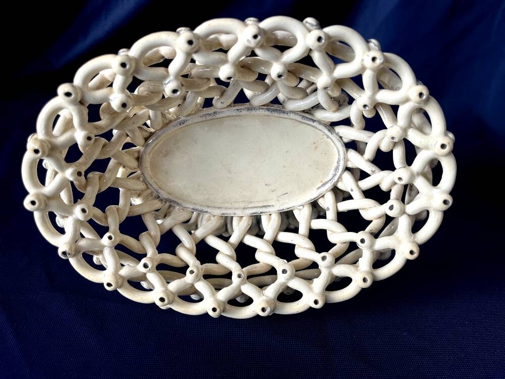 Basket or cup in langeais earthenware basketwork