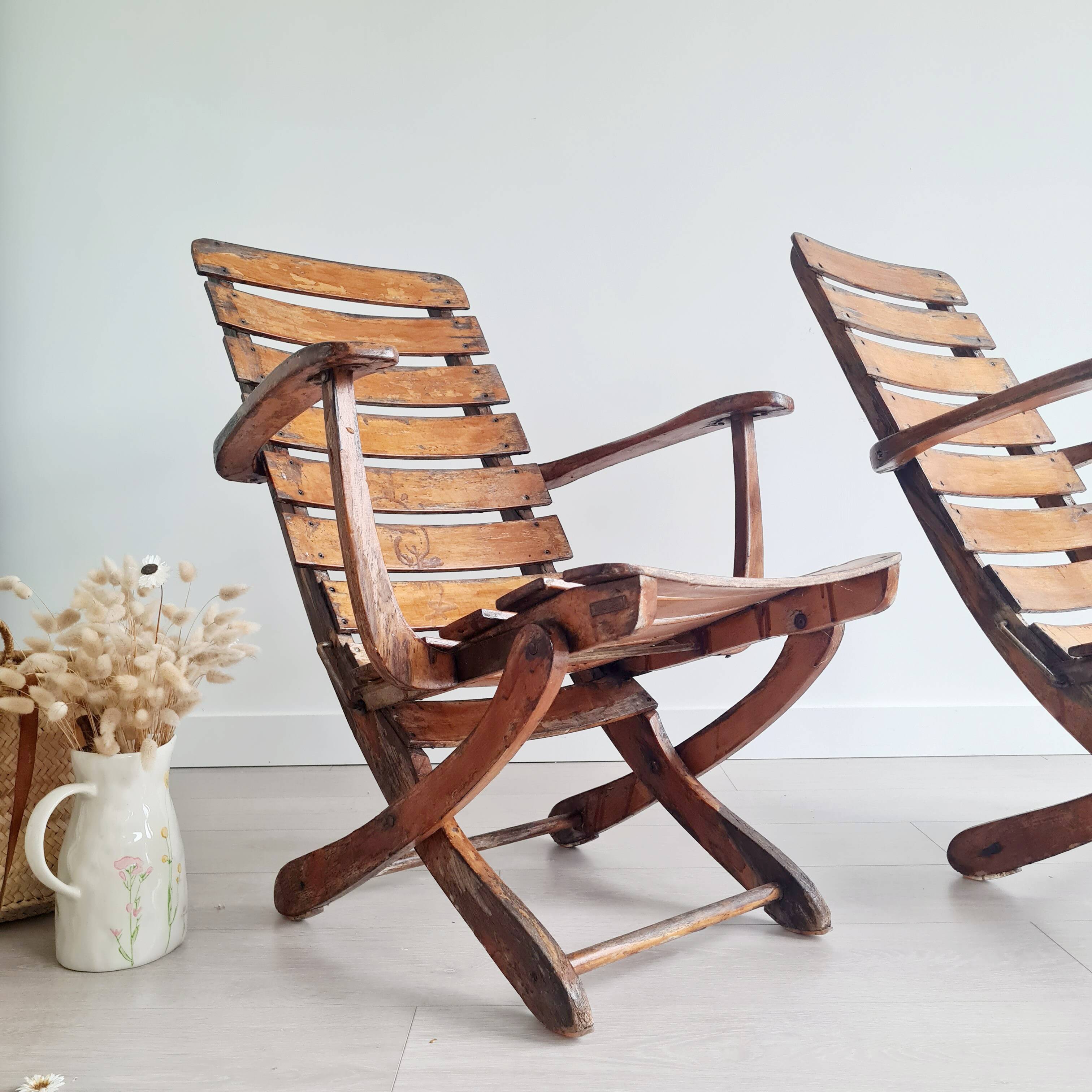Pair of antique wooden deckchairs - Clairitex antique armchairs