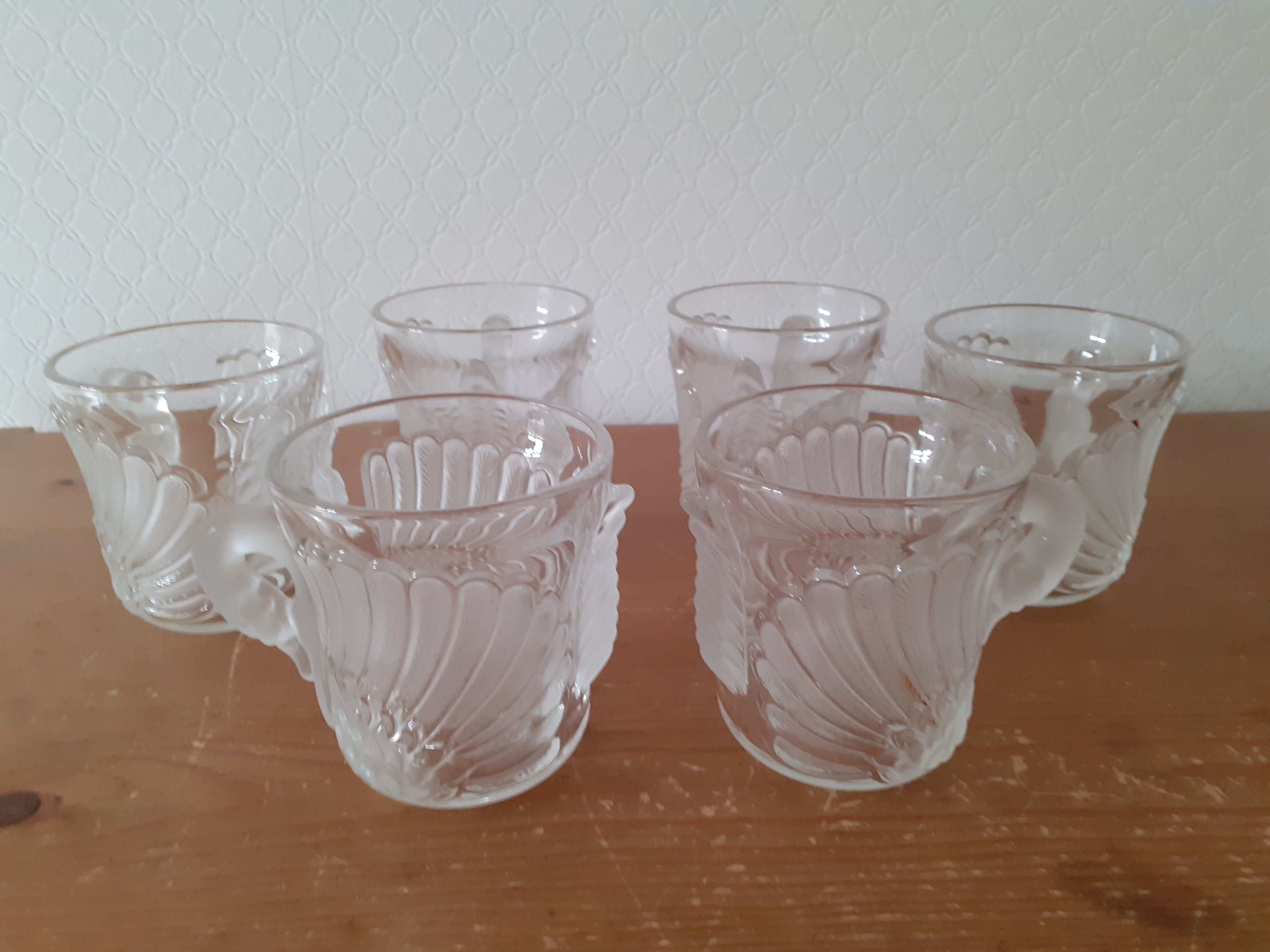 Set of 6 glass swan cups