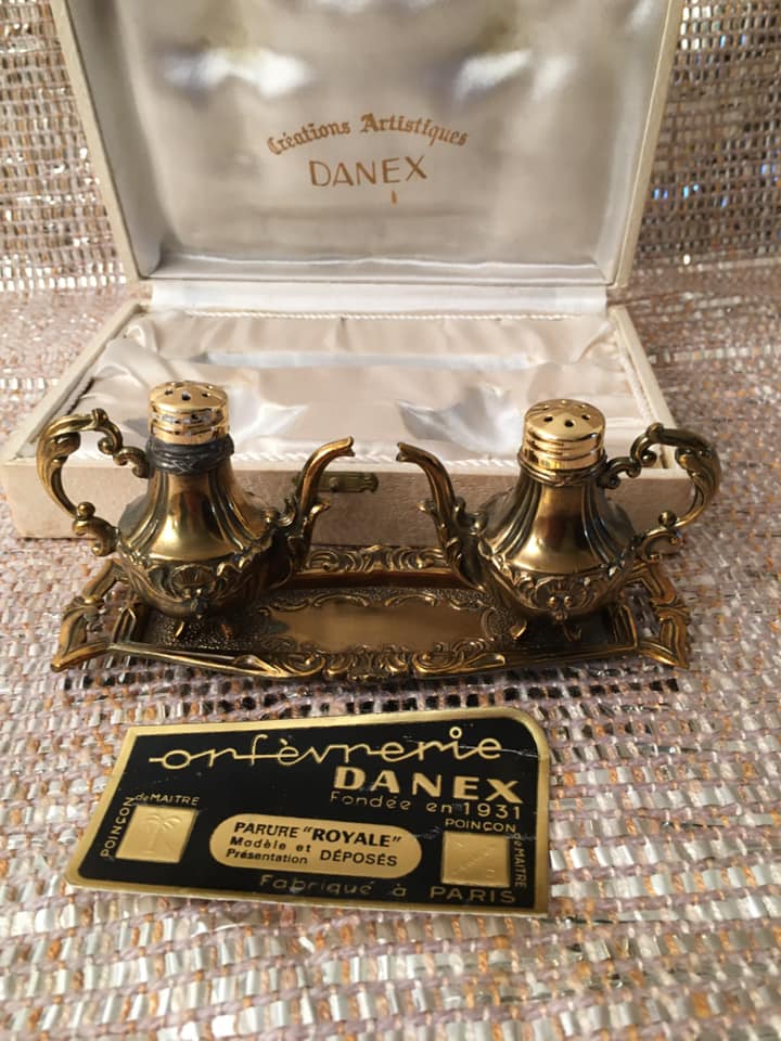 Box of salt pots and a silver metal tray from the goldsmith Danex Paris