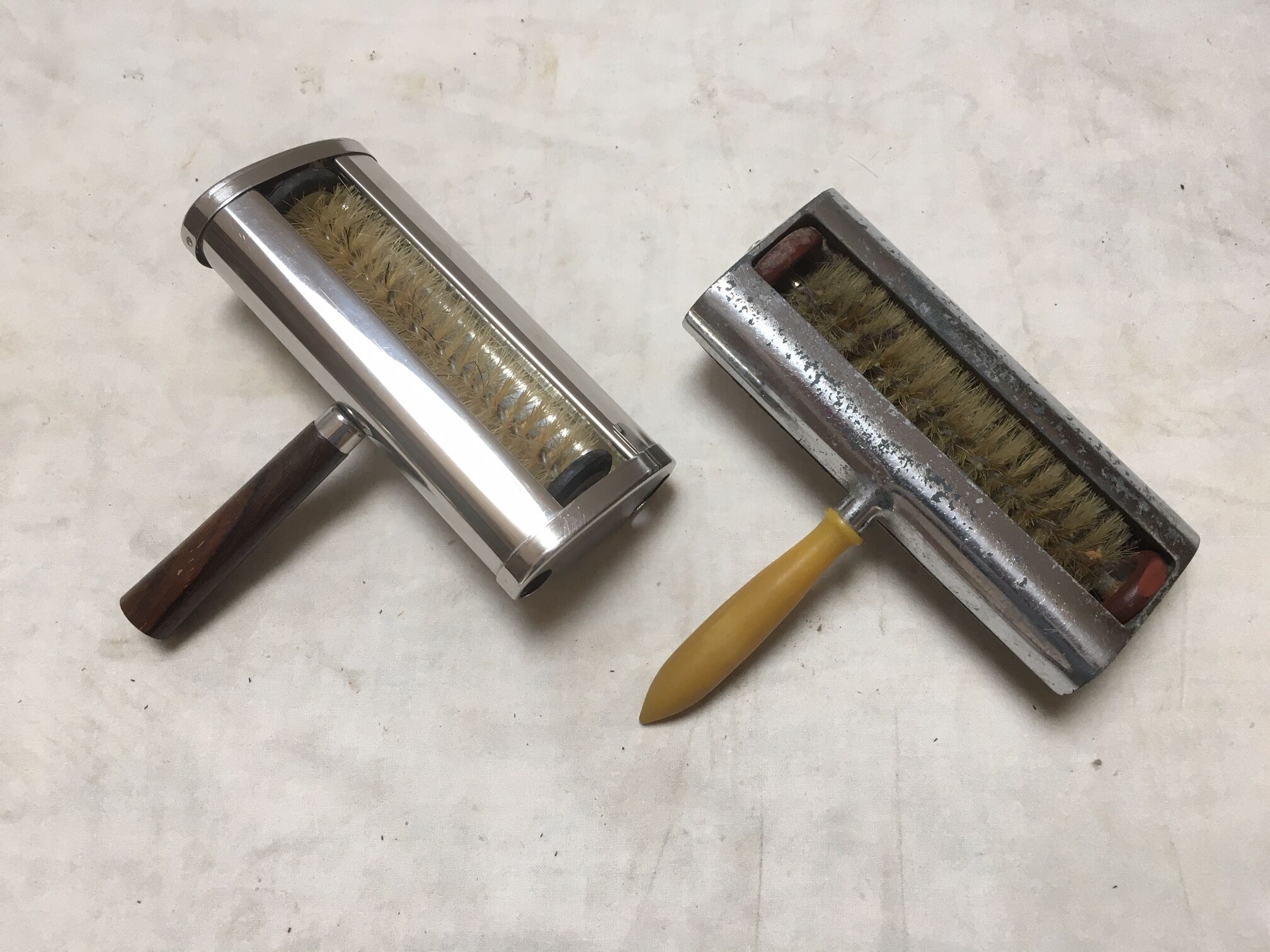 Picks crumbs, circa 1930