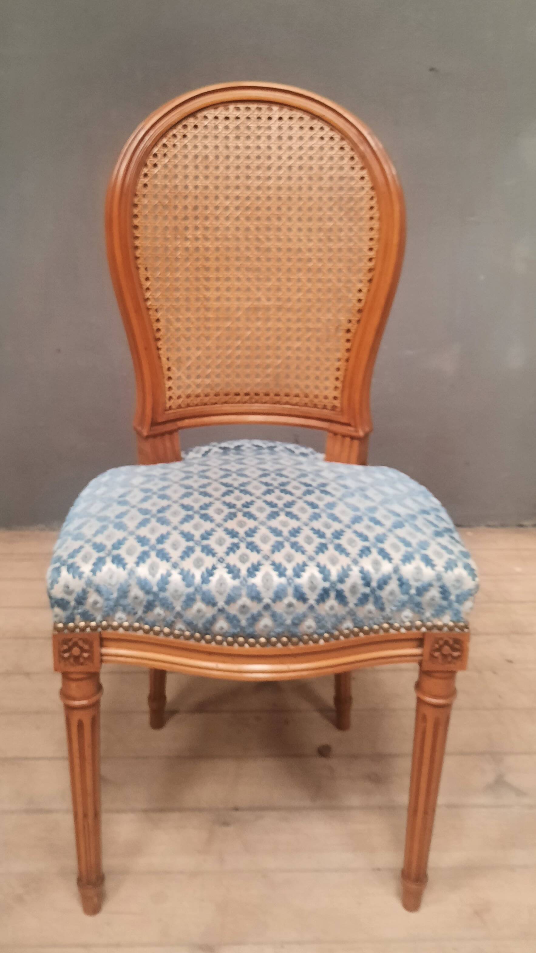 Set of 8 Louis XV style chairs