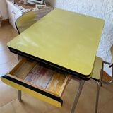 Table formica