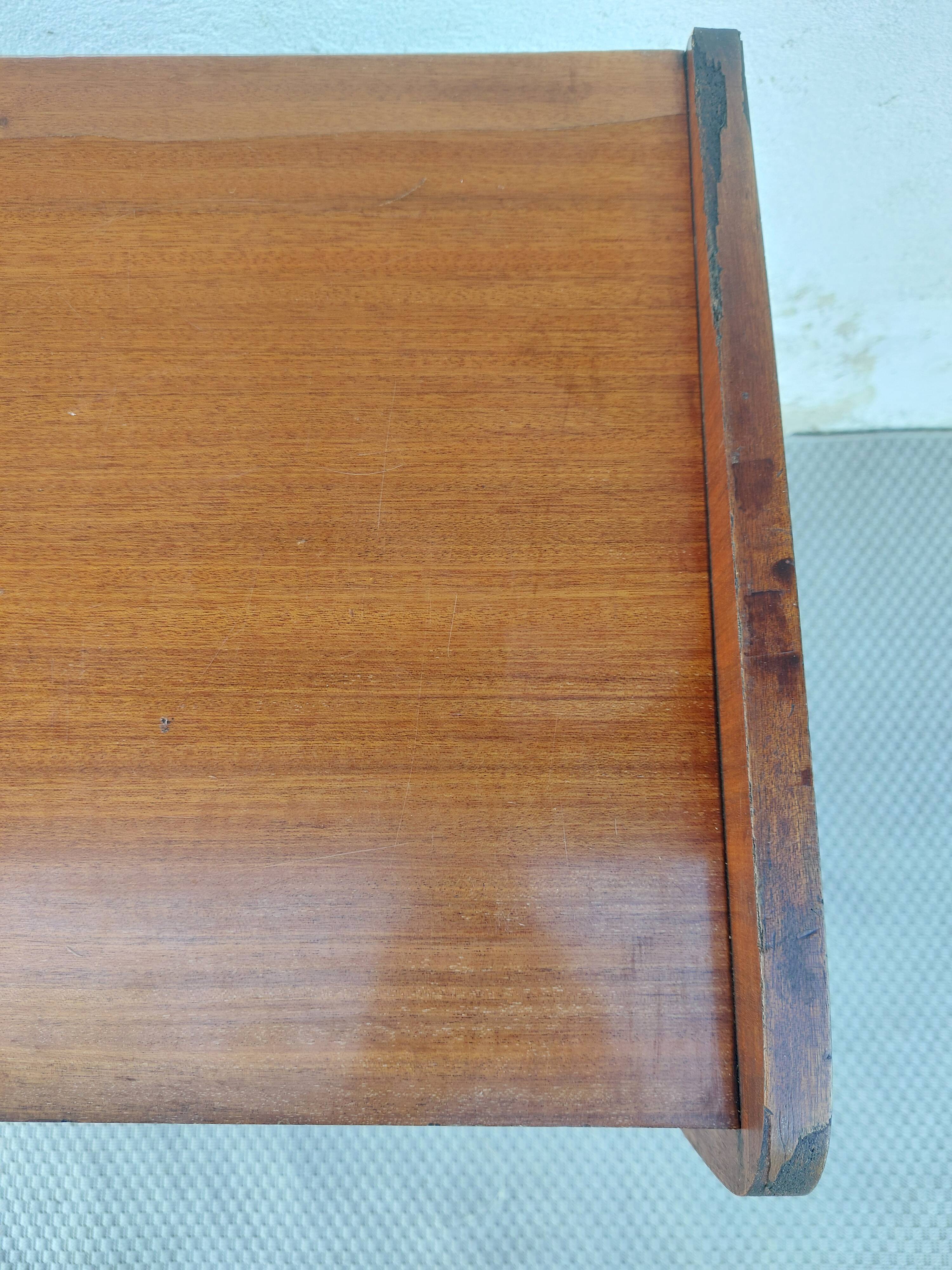 commode aux pieds compas, effet miroir, vintage