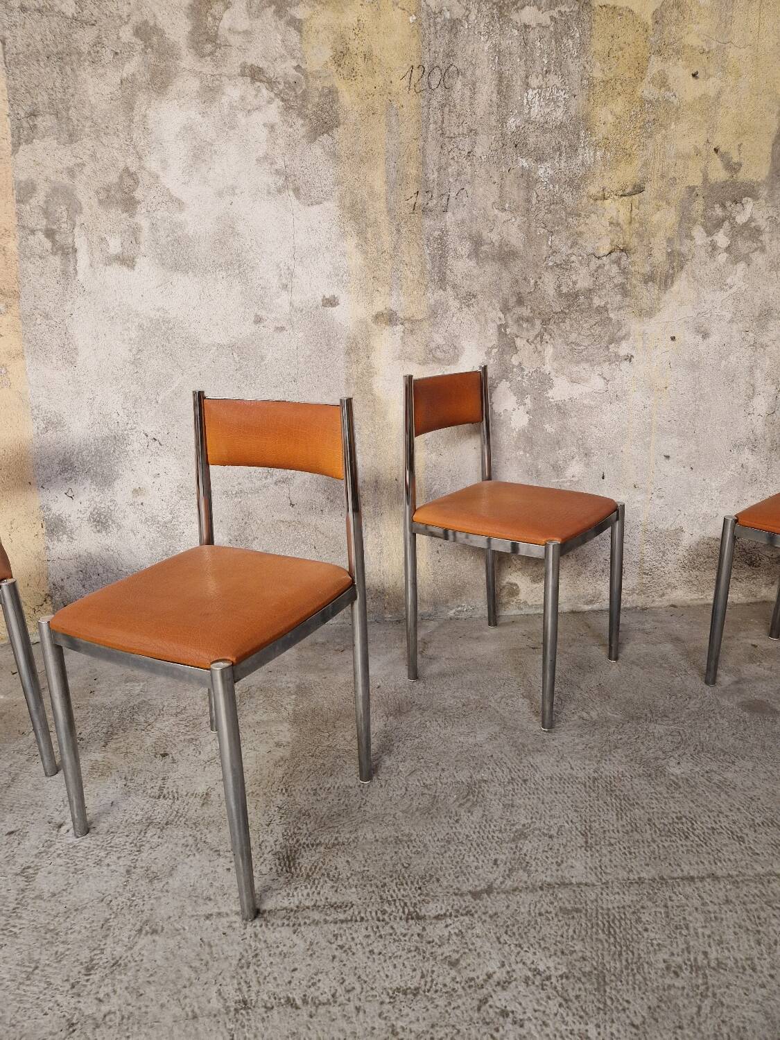 4 chaises vintage