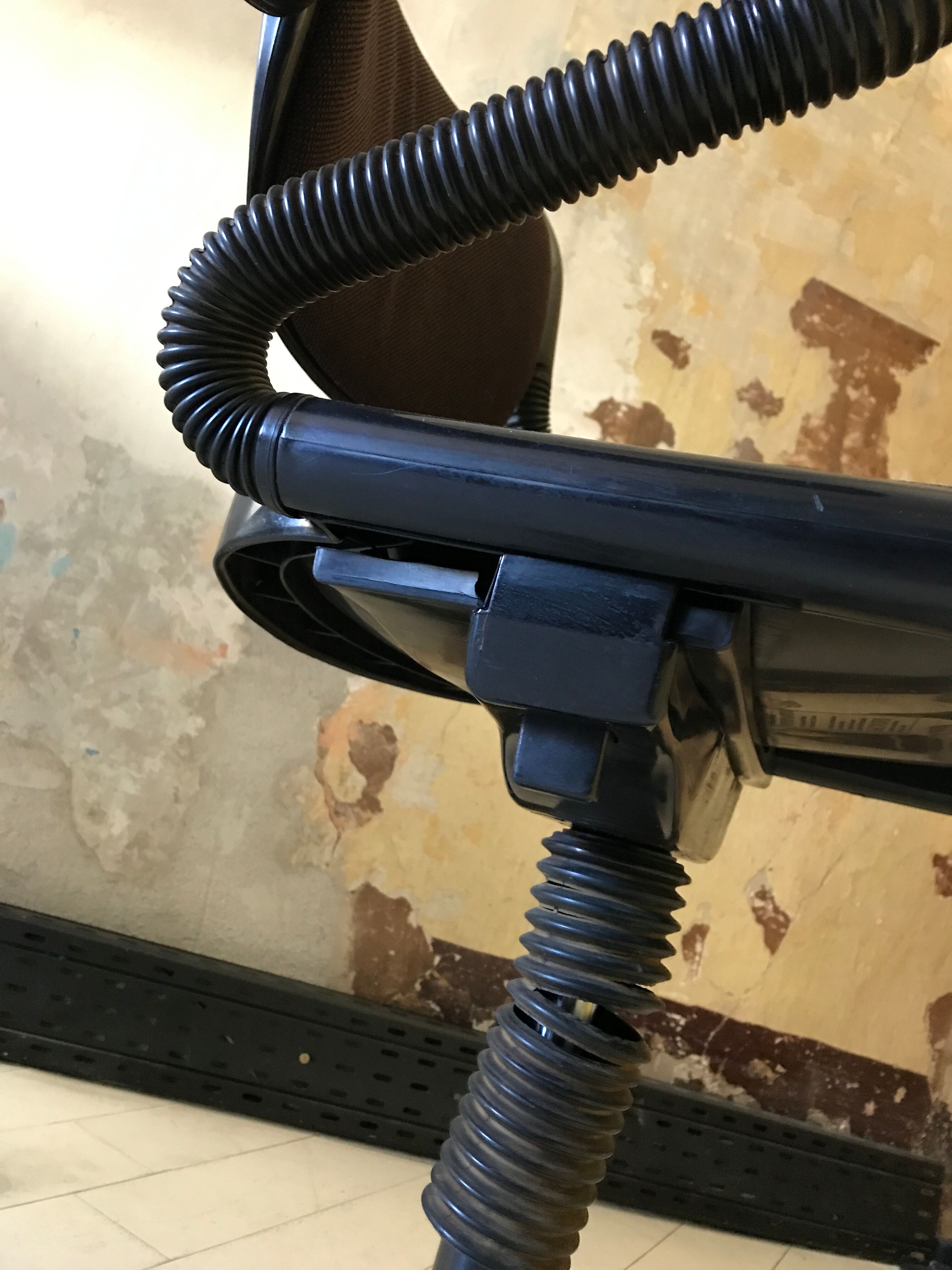 Office chair Emilio Ambasz & Giancarlo Piretti edition Castelli