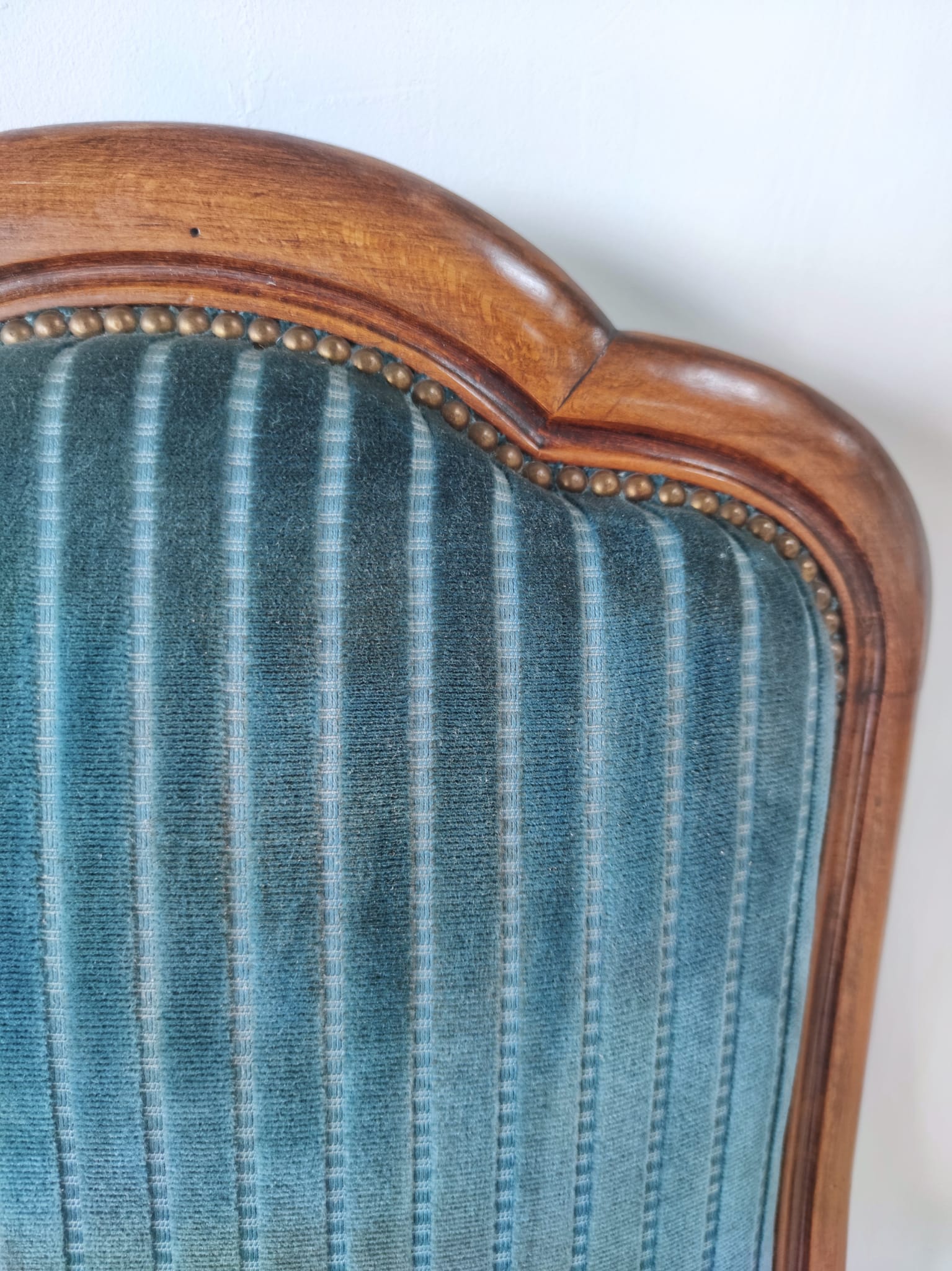 Voltaire armchair velvet striped blue