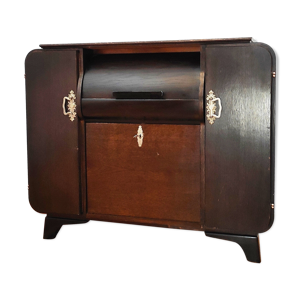 Cabinet par J. Halabala