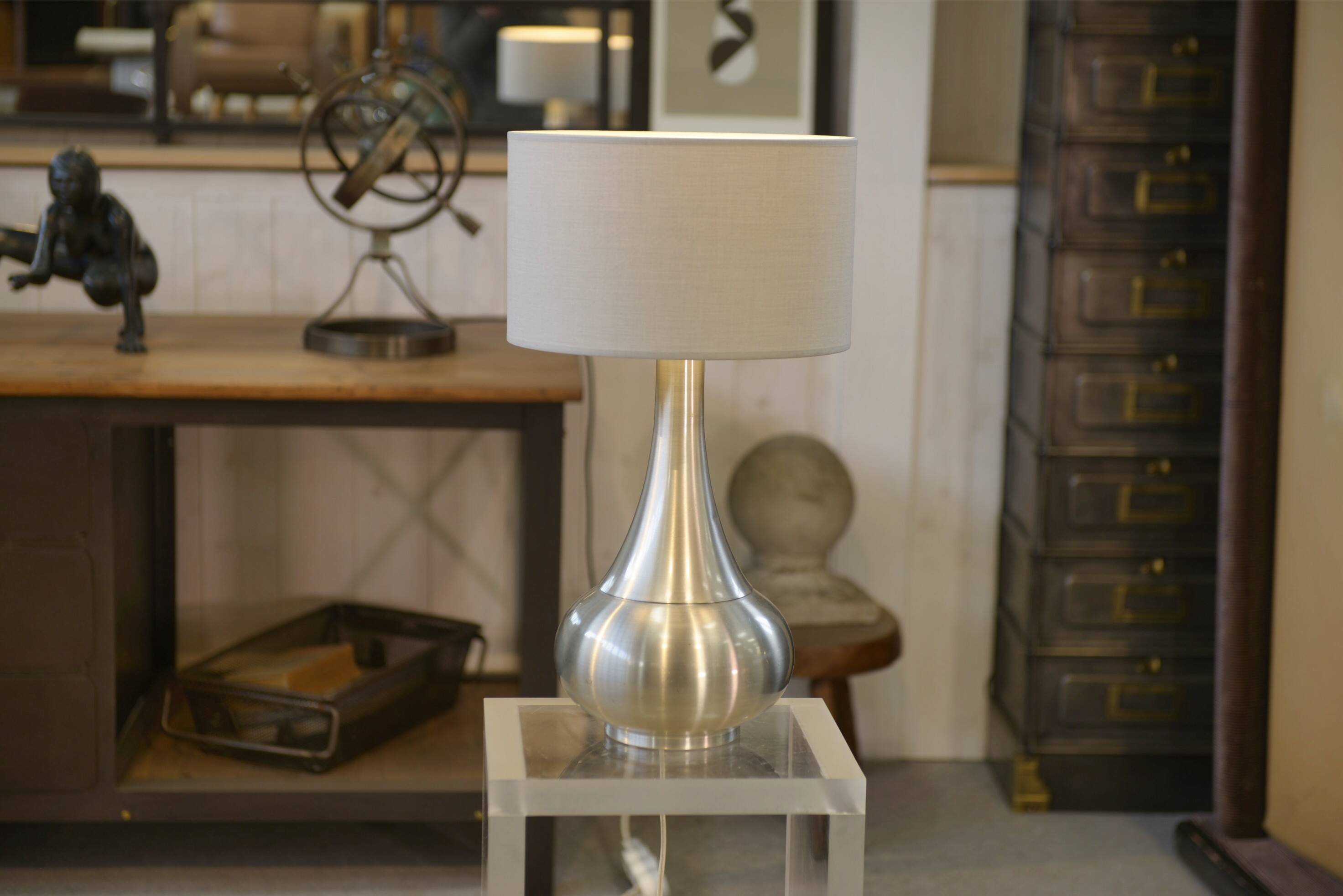 Lampe design en aluminium brossé 1970’s