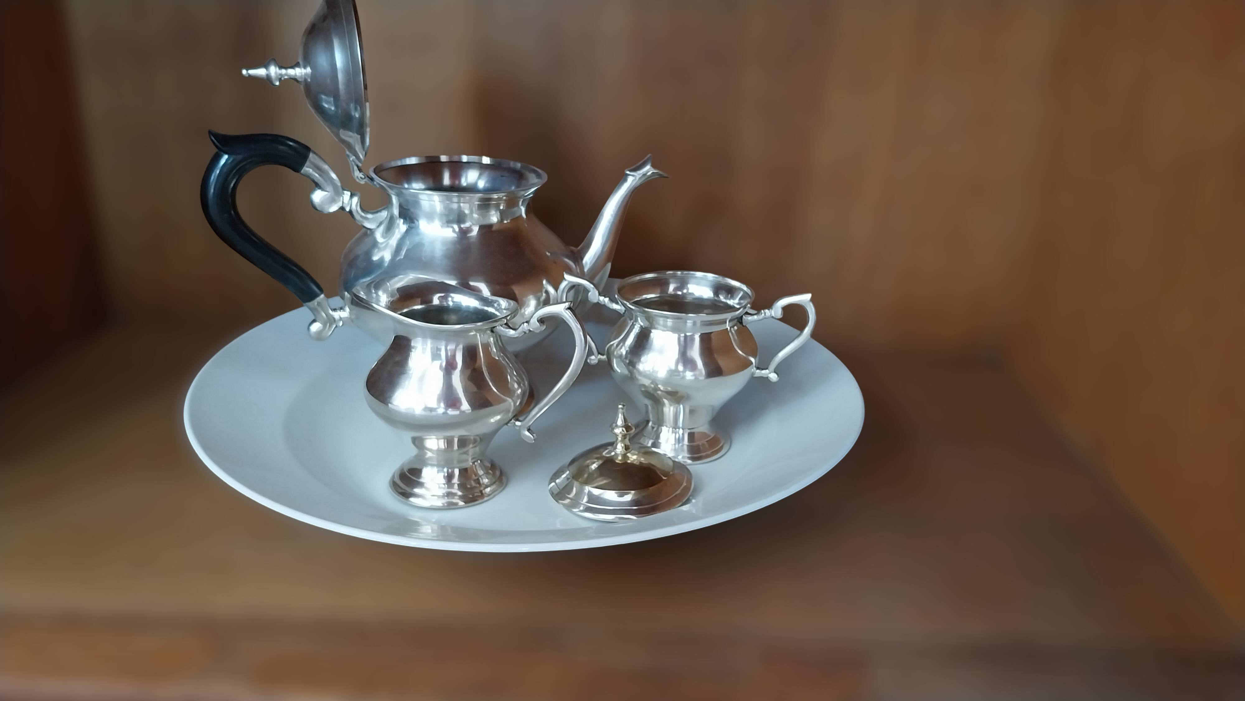 silver tea set