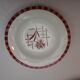 Assortiment de 18 assiettes dominante rouge
