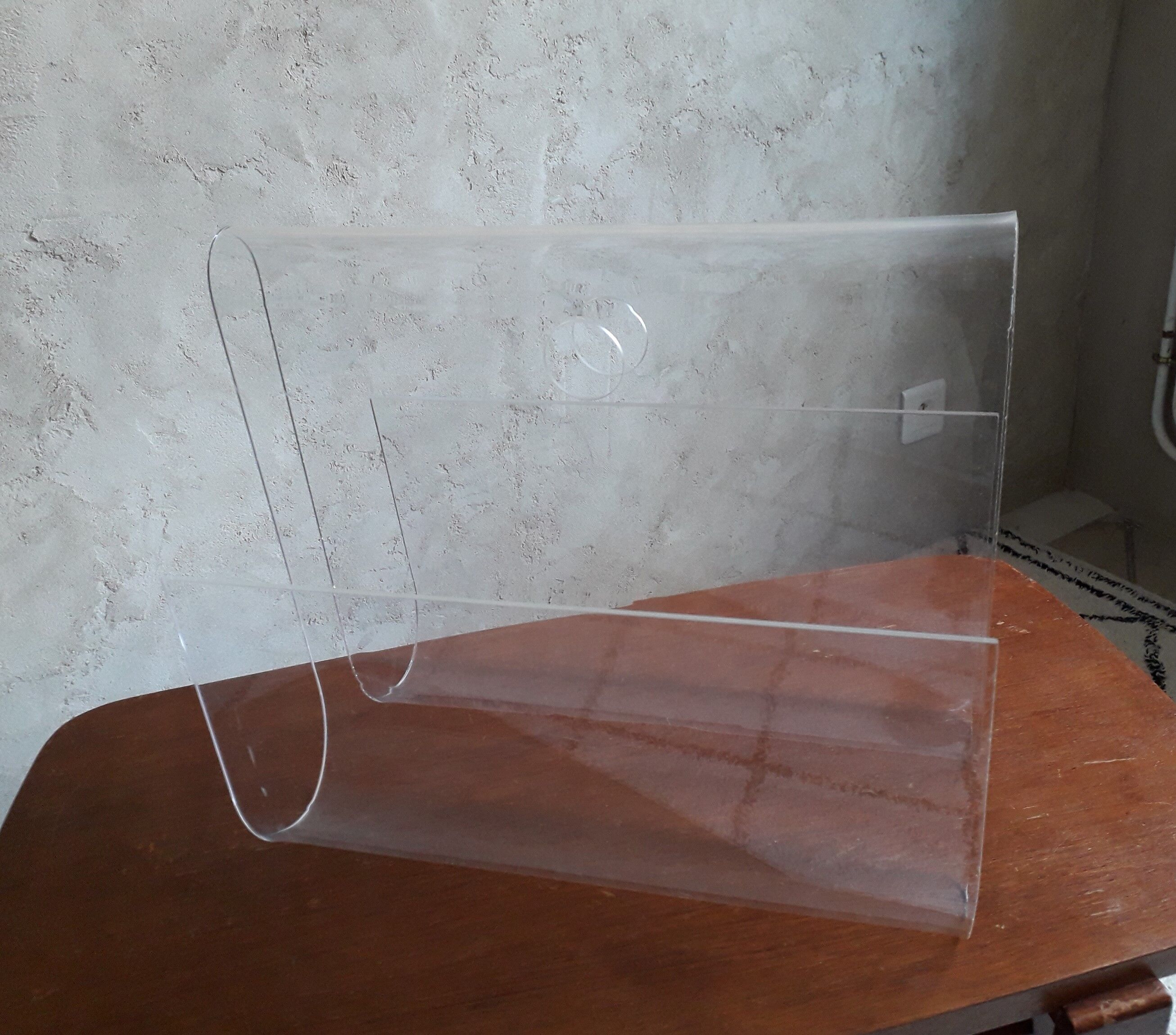 Plexiglas magazine holder