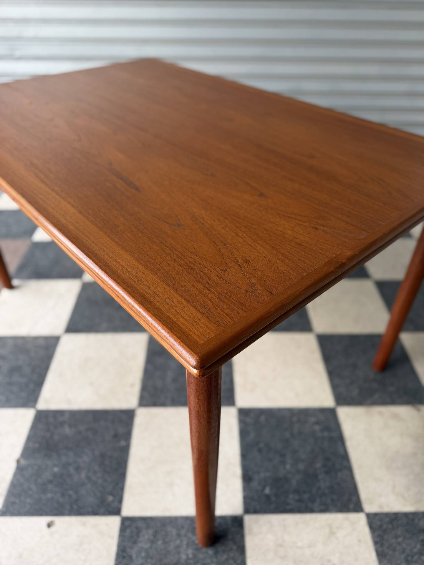 Table danoise en teck