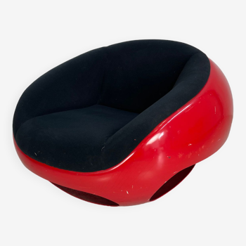 Chaise « POD » par Mario Sabot.