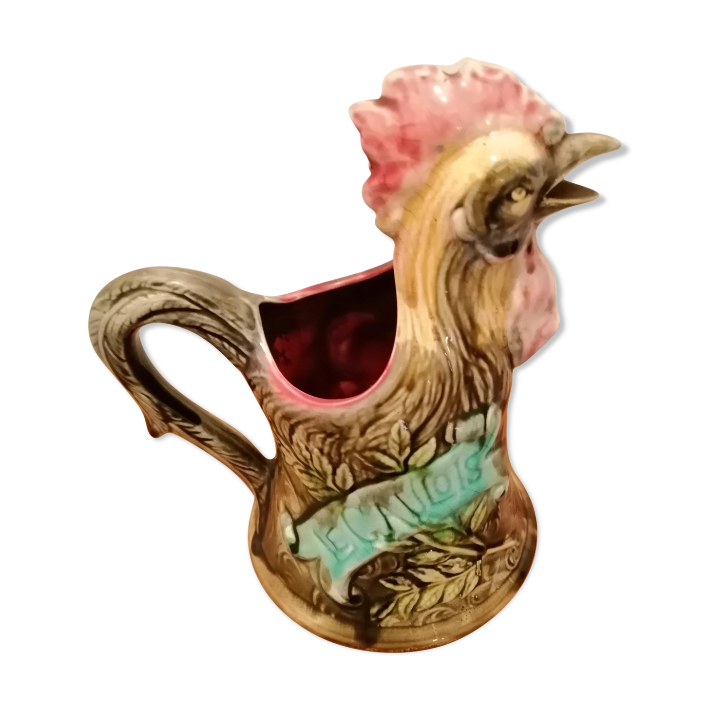 Pitcher in slurry of the gallic rooster