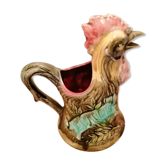 Pitcher in slurry of the gallic rooster