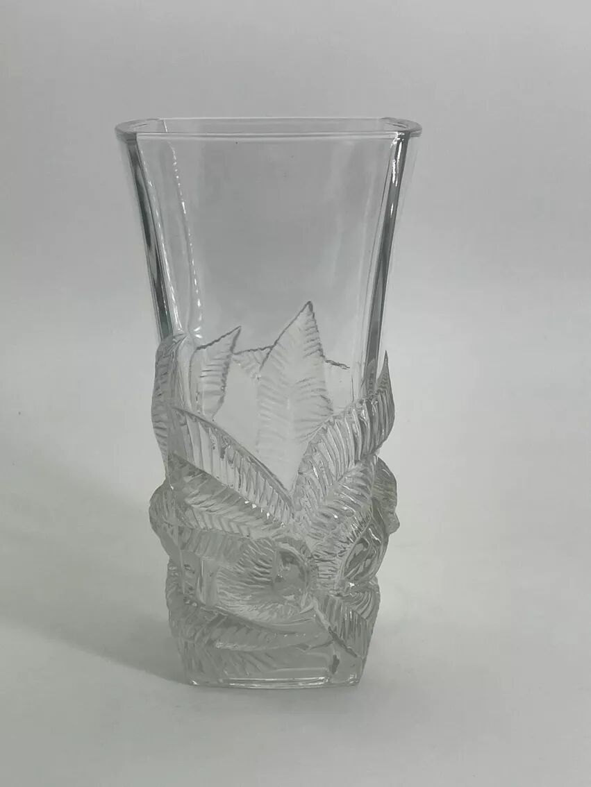 Vase vintage en verre taillé