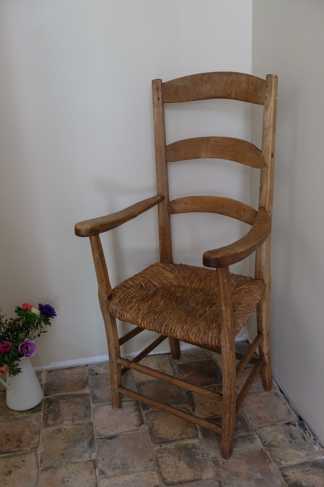 Straw armchair