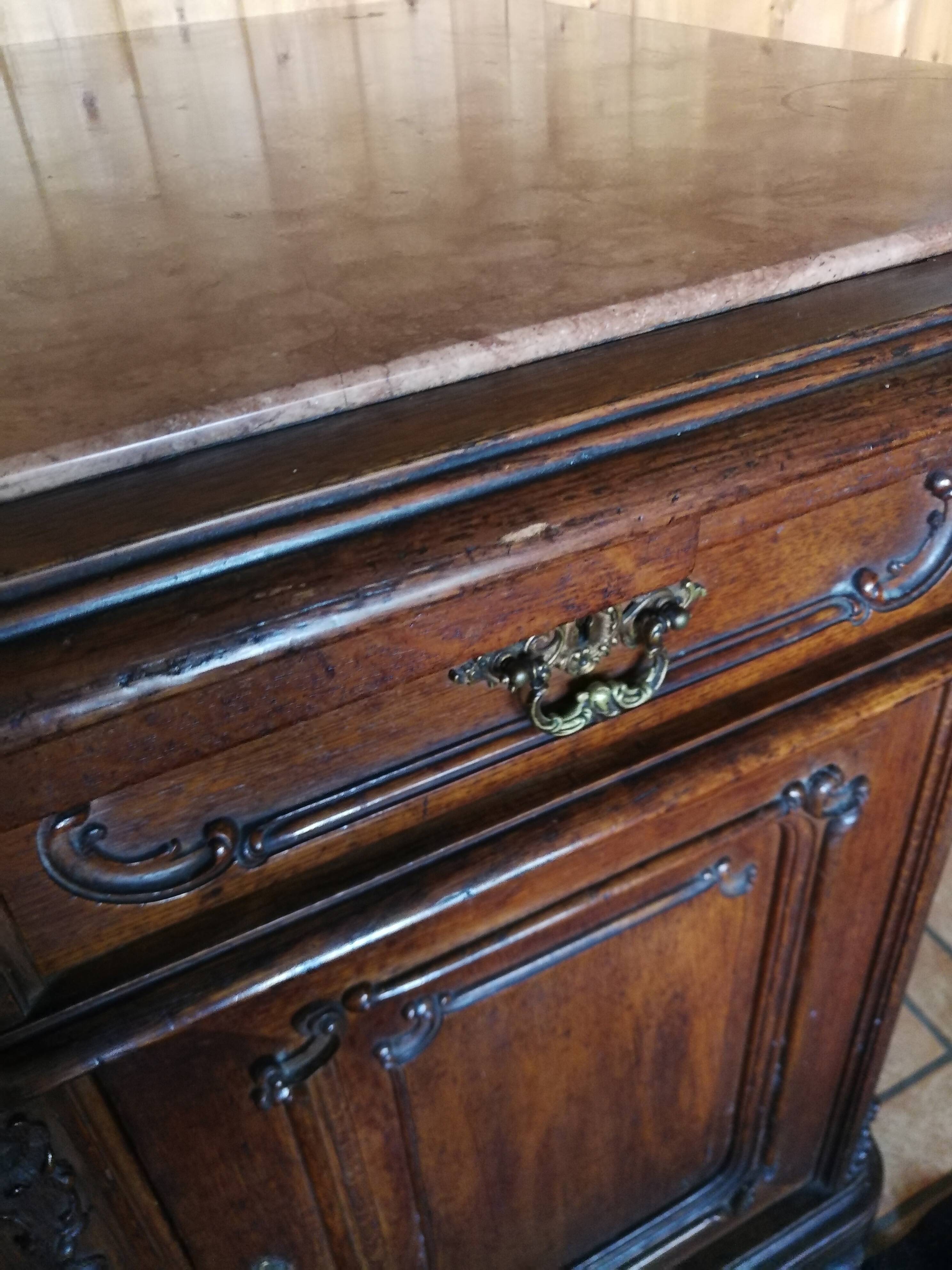 Buffet from the late 19th century with pink-brown marble in Louis XV style.