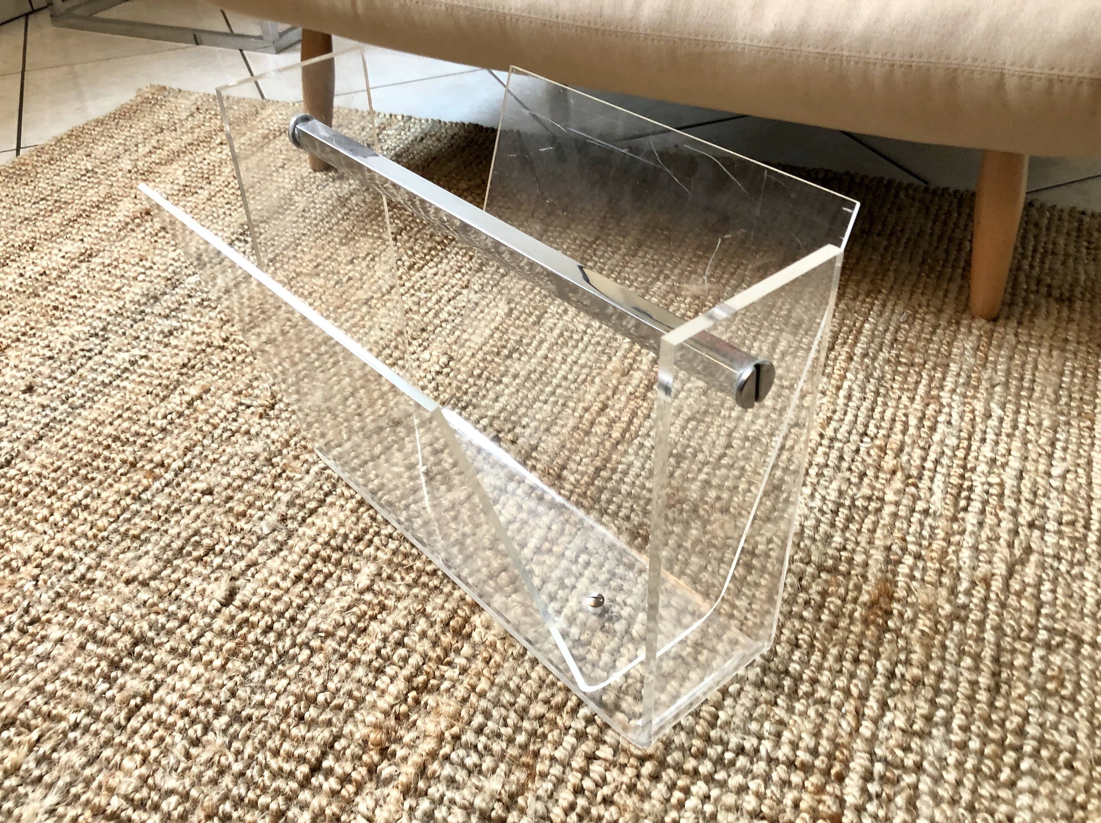 Roche & Bobois 80's vintage Plexiglas magazine rack