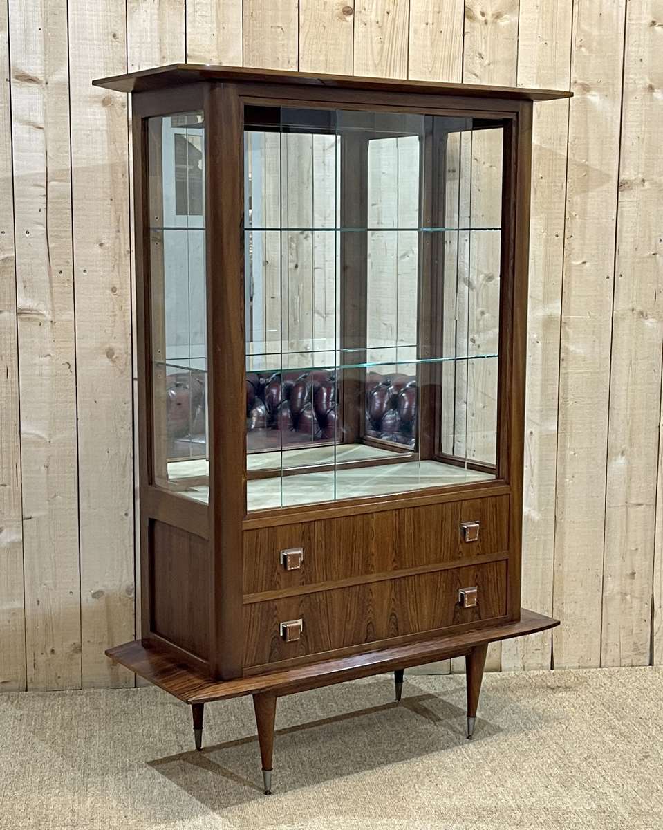 60s showcase in rosewood, mahogany and leather handles