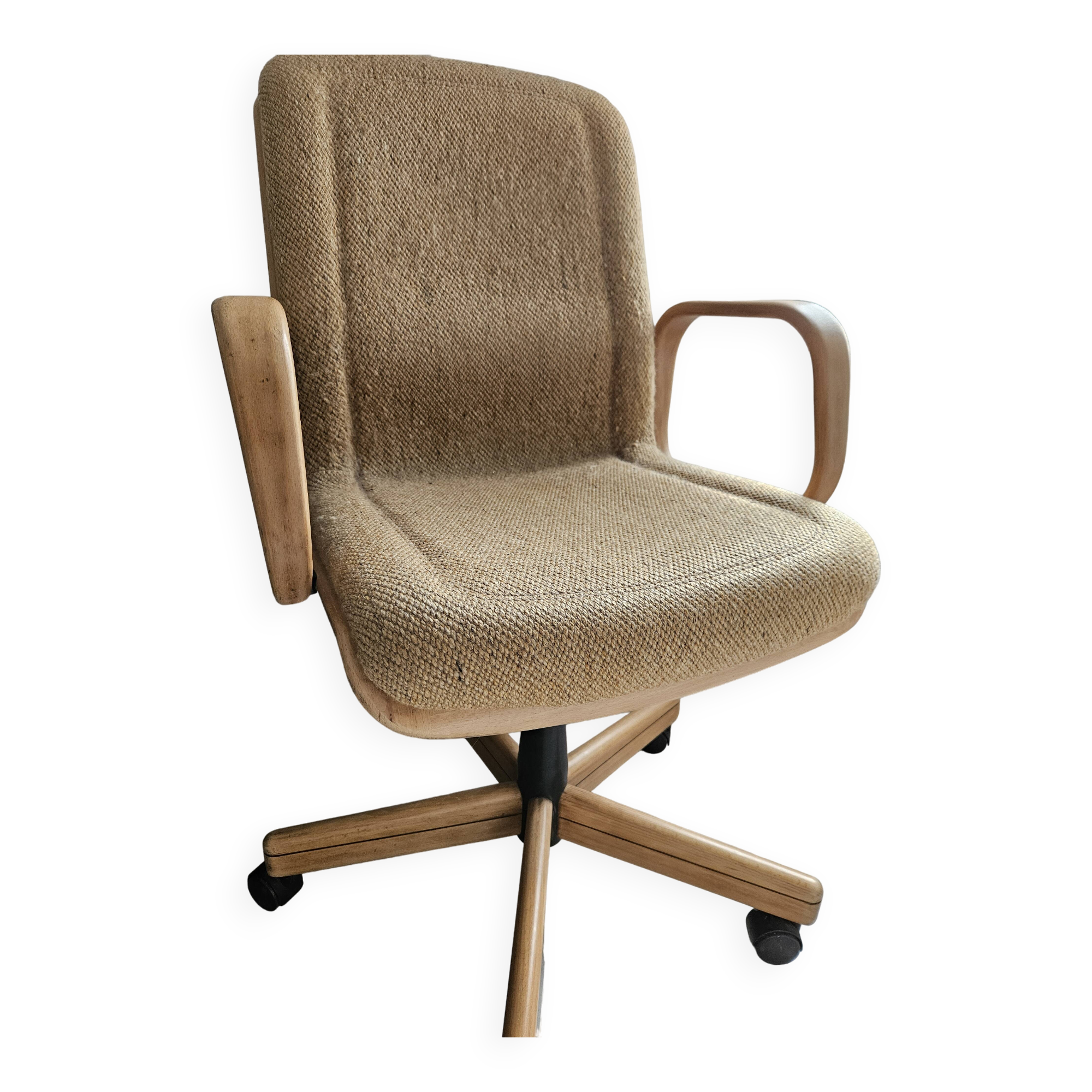 Giroflex office chair
