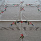 Openwork tablecloth and 8 assorted napkins 230 x 165