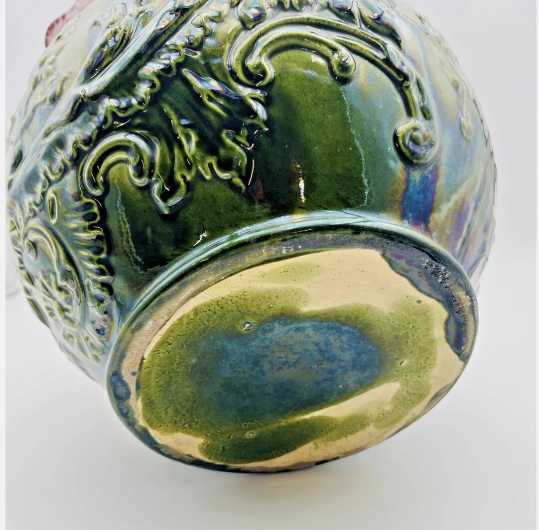 Antique multi-colored slip pot with relief decoration - 637019