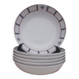 18 Basque blue and red porcelain plates with Basque crpix