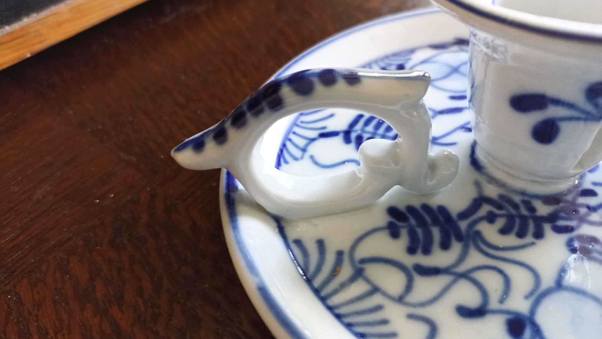 Bougeoir en porcelaine du 19ème